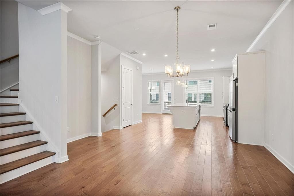 3 bedroom, 4 bathroom, 2,707 sq ft townhouse for sale at 812 Snider Walk, Marietta, GA 30068 — photo 3