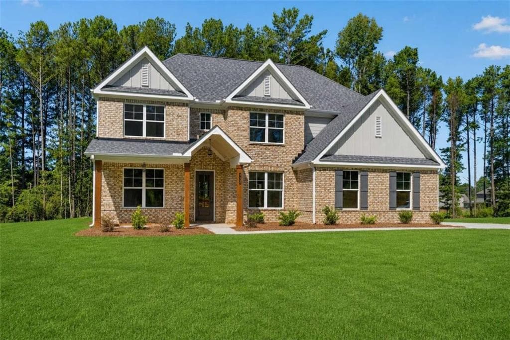 5 bedroom, 3 bathroom, 2,805 sq ft single family residence for sale at 112 Patillo Manor, Stockbridge, GA 30281