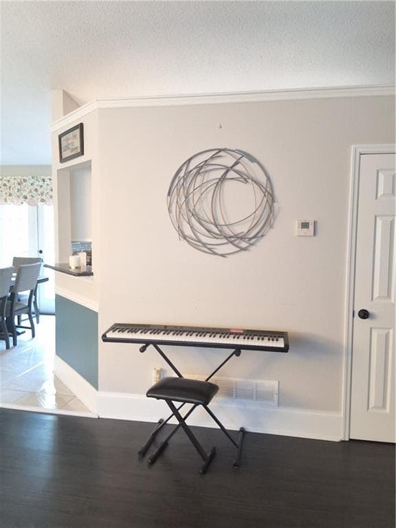 4 bedroom, 3 bathroom, 1,736 sq ft single family residence for rent at 1142 Riverside Trace, Buford, GA 30518 for $2,300 a month — photo 6
