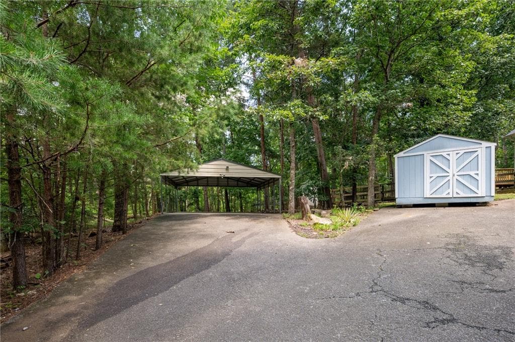 4 bedroom, 3 bathroom, 2,047 sq ft single family residence under contract at 95 Sable Court, Jasper, GA 30143 — photo 6