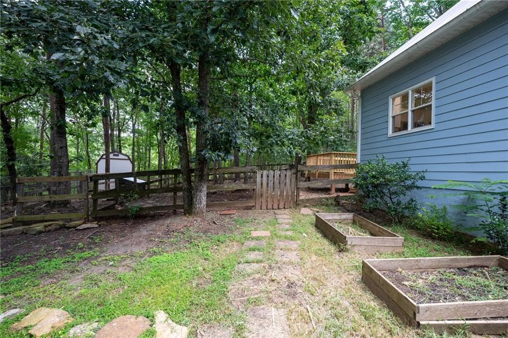 4 bedroom, 3 bathroom, 2,047 sq ft single family residence under contract at 95 Sable Court, Jasper, GA 30143 — photo 7