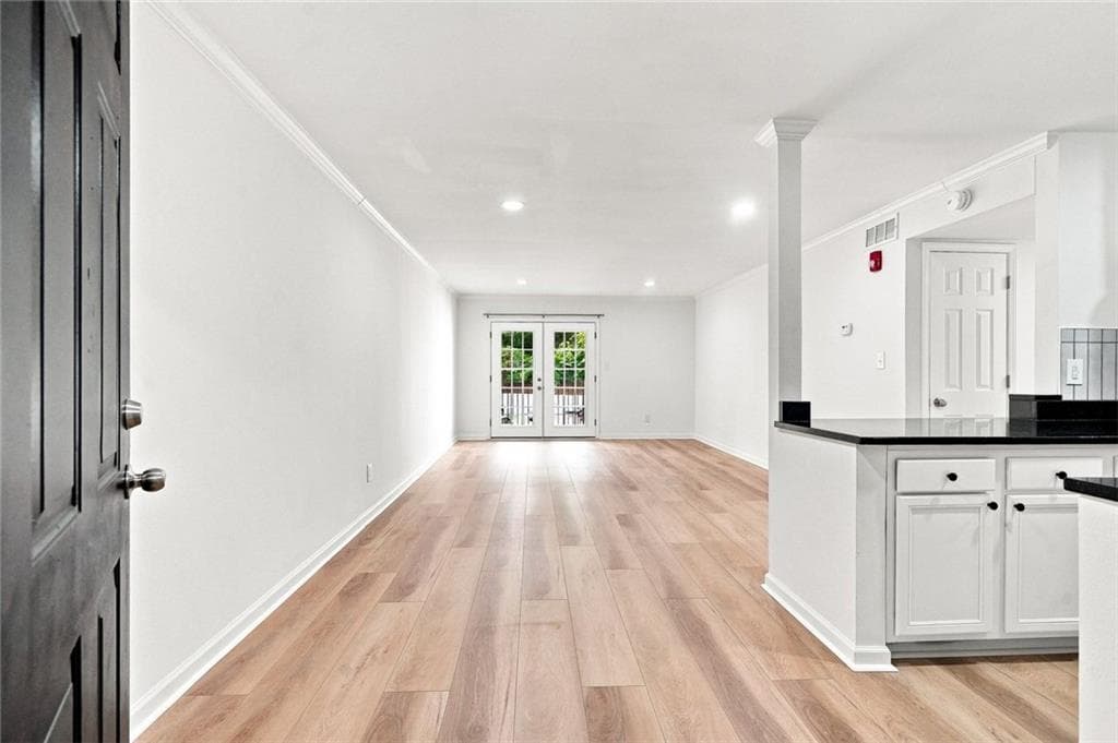 2 bedroom, 2 bathroom, 1,188 sq ft condominium for rent at 5095 Roswell Road 209, Sandy Springs, GA 30342 for $1,895 a month — photo 2