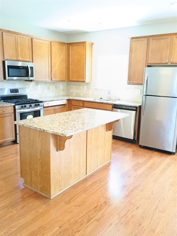 4 bedroom, 4 bathroom, 2,554 sq ft single family residence for sale at 1497 Weatherbrook Circle, Lawrenceville, GA 30043 — photo 9