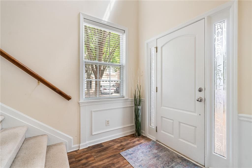 3 bedroom, 4 bathroom, 2,448 sq ft condominium for rent at 11279 Musette Circle, Alpharetta, GA 30009 for $3,300 a month — photo 3