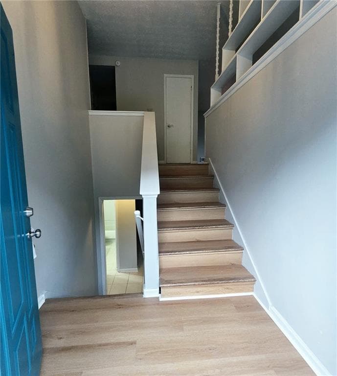5 bedroom, 3 bathroom, 2,570 sq ft single family residence for sale at 2633 Seneca Trail, Duluth, GA 30096 — photo 4