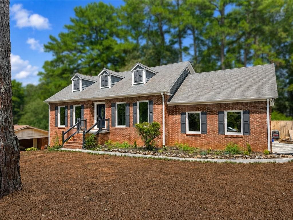 4 bedroom, 3 bathroom, 2,163 sq ft single family residence for rent at 4521 S Roberts Drive, Buford, GA 30518 for $2,450 a month — photo 1 of 18