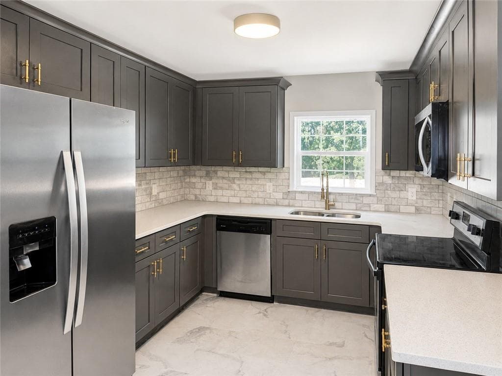 4 bedroom, 3 bathroom, 2,163 sq ft single family residence for rent at 4521 S Roberts Drive, Buford, GA 30518 for $2,450 a month — photo 7