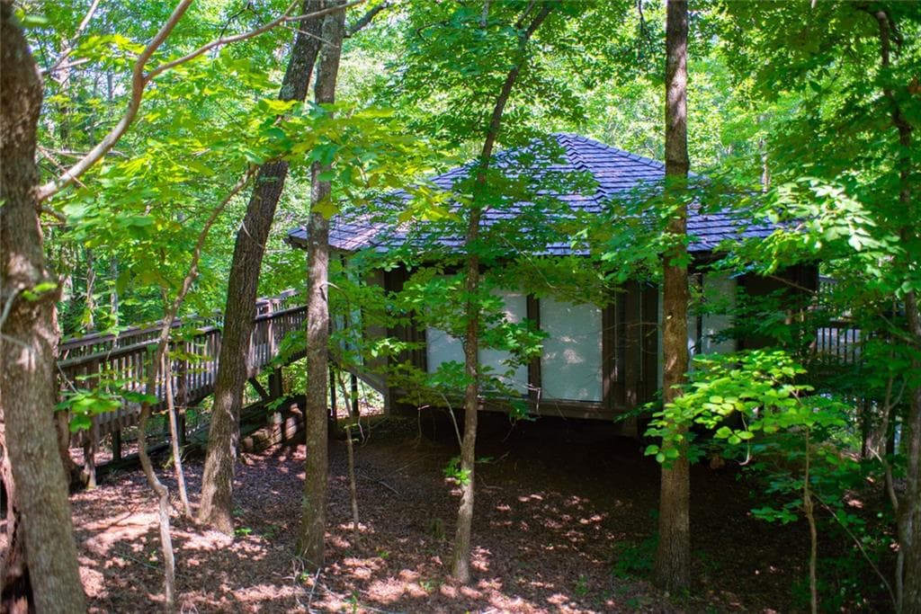 2 bedroom, 2 bathroom, 1,173 sq ft single family residence for sale at 40 Treetopper Lane, Jasper, GA 30143