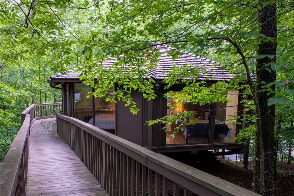 2 bedroom, 2 bathroom, 1,173 sq ft single family residence for sale at 40 Treetopper Lane, Jasper, GA 30143 — photo 3