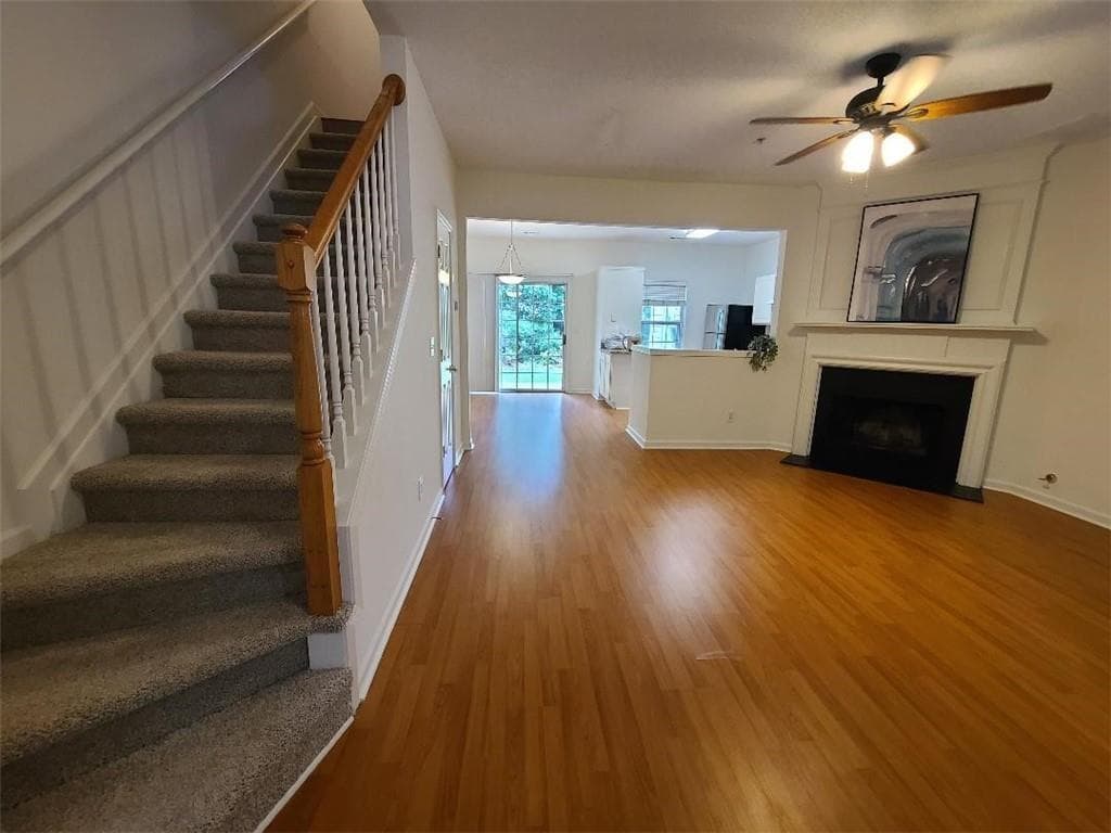 2 bedroom, 3 bathroom, 1,218 sq ft townhouse for rent at 2175 Whitestone Place, Alpharetta, GA 30005 for $2,200 a month — photo 2