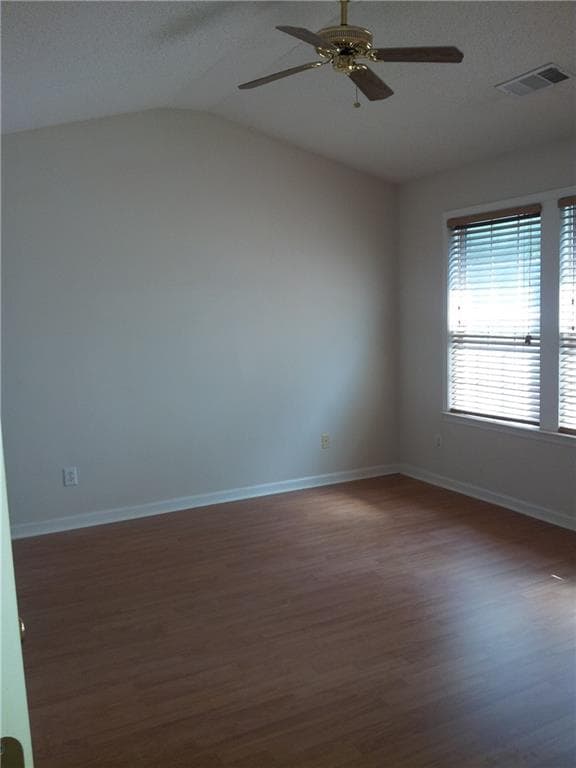 2 bedroom, 3 bathroom, 1,218 sq ft townhouse for rent at 2175 Whitestone Place, Alpharetta, GA 30005 for $2,200 a month — photo 9