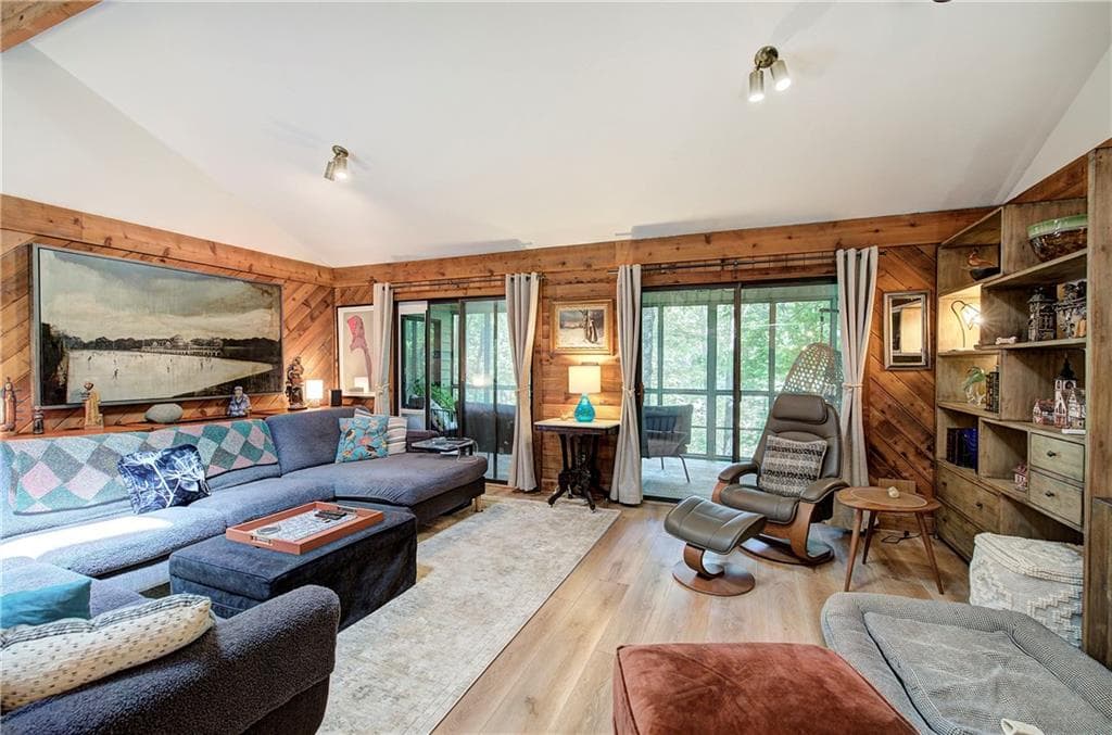 2 bedroom, 2 bathroom, 1,757 sq ft single family residence for sale at 581 Crippled Oak Trail, Jasper, GA 30143 — photo 7