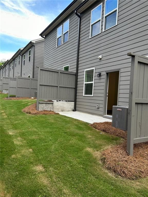 3 bedroom, 3 bathroom, 1,362 sq ft townhouse for rent at 1708 Gunnin Trace, Atlanta, GA 30318 for $2,600 a month — photo 5