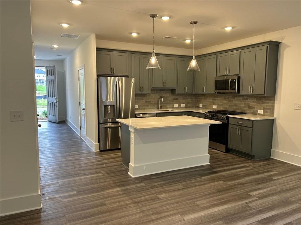 3 bedroom, 3 bathroom, 1,362 sq ft townhouse for rent at 1708 Gunnin Trace, Atlanta, GA 30318 for $2,600 a month — photo 9