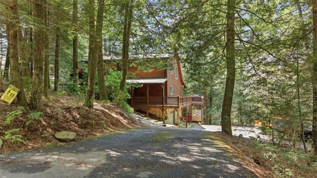 4 bedroom, 4 bathroom, 3,000 sq ft single family residence for sale at 464 Whispering Pine Lane, Cherry Log, GA 30522 — photo 2
