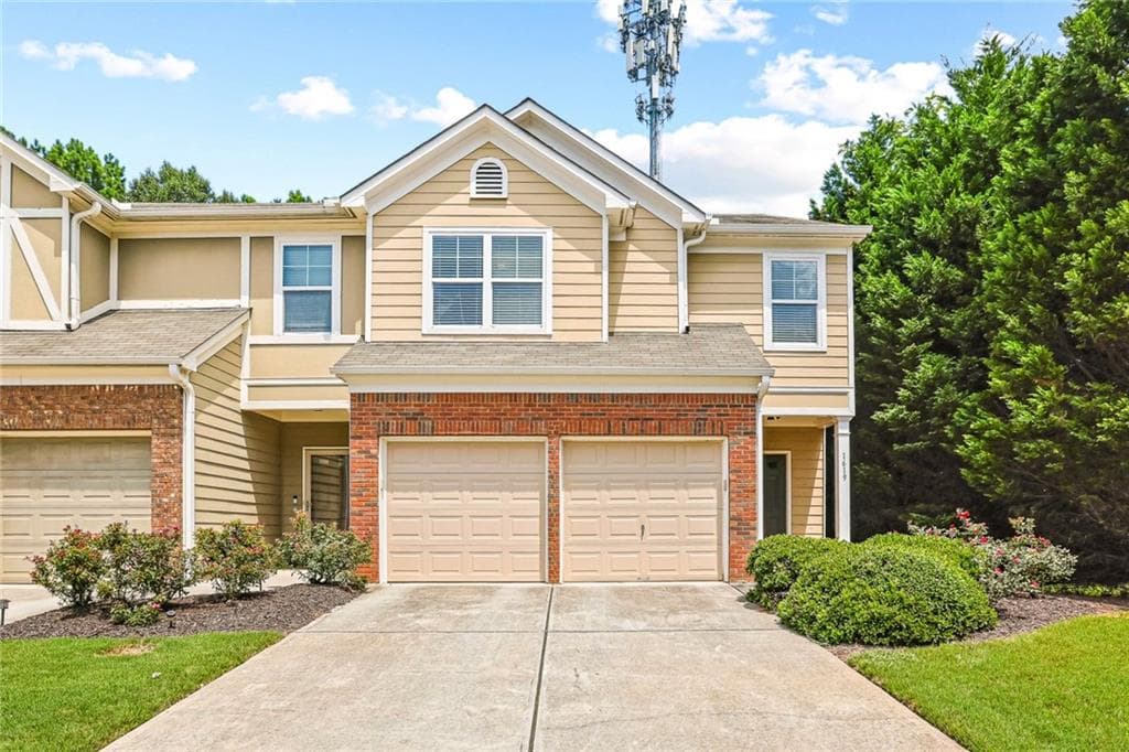 3 bedroom, 3 bathroom, 1,852 sq ft townhouse for rent at 1619 Park Brooke Circle 10, Marietta, GA 30008 for $2,300 a month — photo 1 of 28