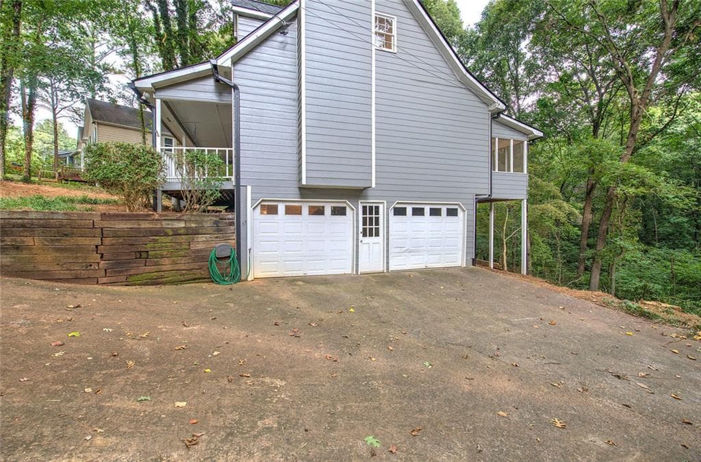3 bedroom, 2 bathroom, 2,220 sq ft single family residence for sale at 530 Cove Road, Canton, GA 30114 — photo 6