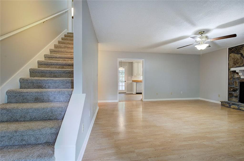 3 bedroom, 2 bathroom, 2,220 sq ft single family residence for sale at 530 Cove Road, Canton, GA 30114 — photo 10