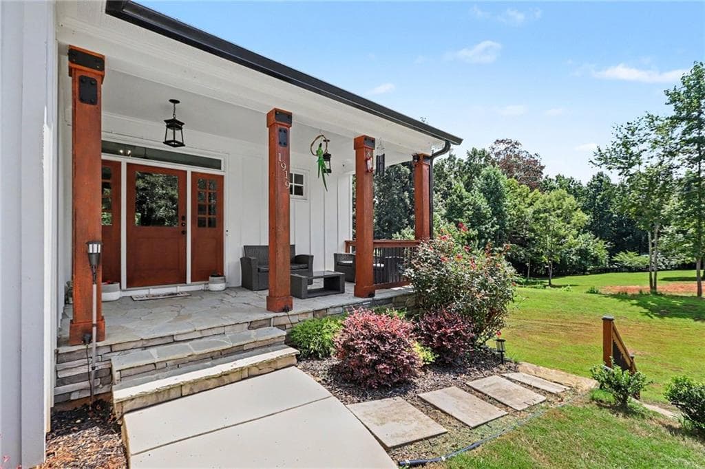 3 bedroom, 4 bathroom, 3,035 sq ft single family residence for sale at 1919 Pilgrim Mill Circle, Cumming, GA 30041 — photo 4