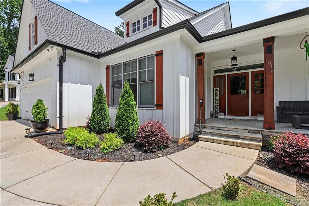 3 bedroom, 4 bathroom, 3,035 sq ft single family residence for sale at 1919 Pilgrim Mill Circle, Cumming, GA 30041 — photo 5
