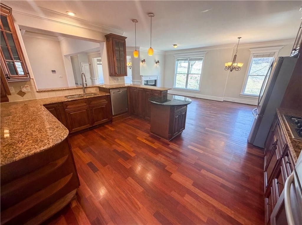 5 bedroom, 6 bathroom, 6,098 sq ft single family residence for sale at 2295 Venture Drive, Marietta, GA 30062 — photo 6