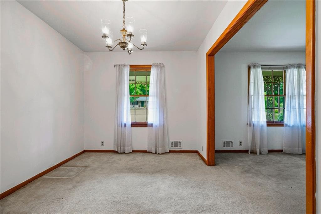 3 bedroom, 2 bathroom, 1,761 sq ft single family residence under contract at 4503 Raleigh Drive, Decatur, GA 30034 — photo 6
