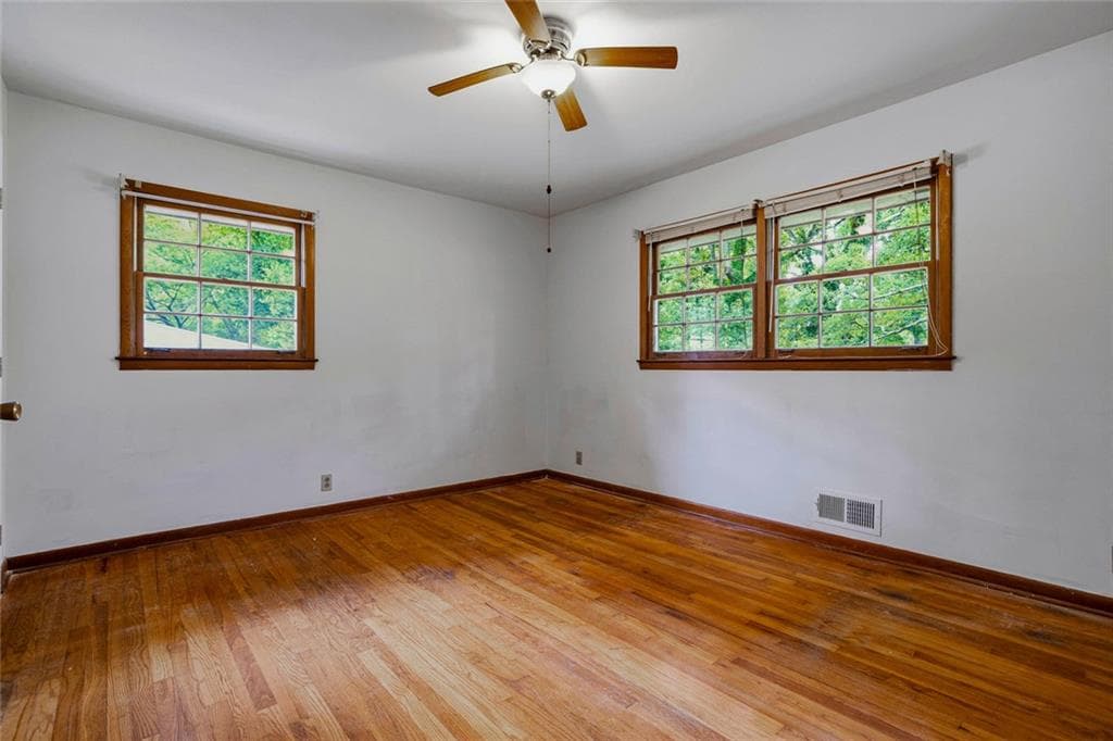 3 bedroom, 2 bathroom, 1,761 sq ft single family residence under contract at 4503 Raleigh Drive, Decatur, GA 30034 — photo 10