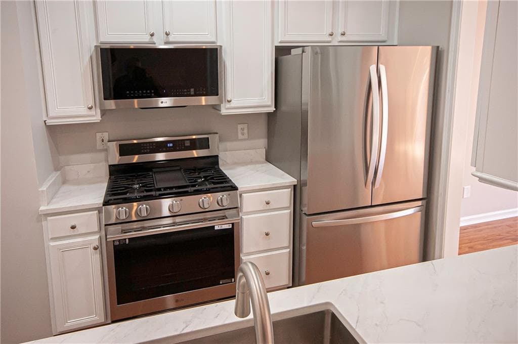 3 bedroom, 4 bathroom, 1,558 sq ft townhouse for sale at 130 Church Street, Decatur, GA 30030 — photo 9