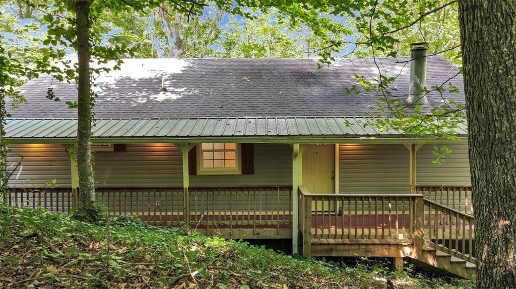2 bedroom, 2 bathroom, 1,040 sq ft single family residence for sale at 126 Silver Fox Drive, Dawsonville, GA 30534 — photo 4