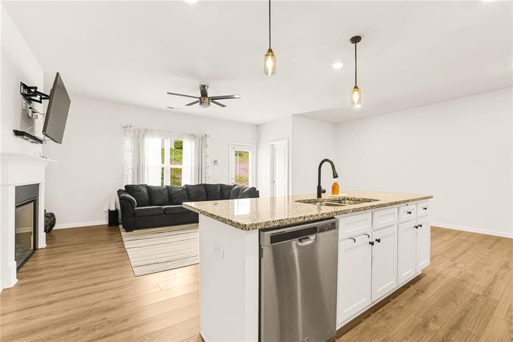 4 bedroom, 3 bathroom, 1,832 sq ft townhouse for rent at 4514 Fillmore Trail, Austell, GA 30106 for $2,400 a month — photo 5