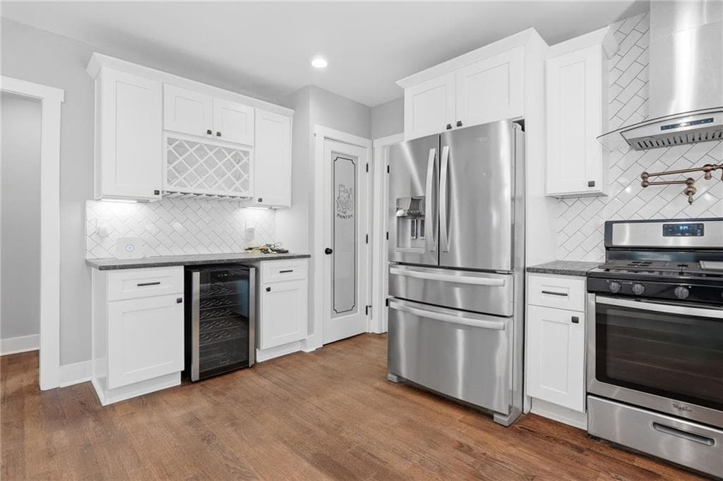 3 bedroom, 2 bathroom, 1,822 sq ft single family residence for rent at 1375 Miller Reed Avenue, Atlanta, GA 30315 for $3,000 a month — photo 3