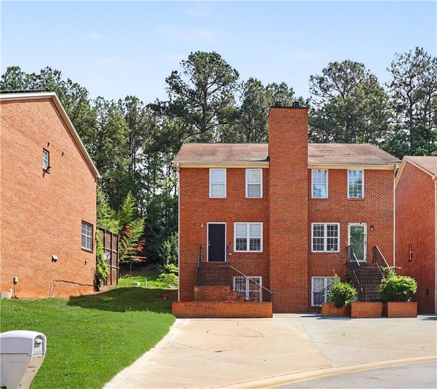 3 bedroom, 4 bathroom, 2,052 sq ft townhouse under contract at 67 Davis Mill Court, Lawrenceville, GA 30044 — photo 2