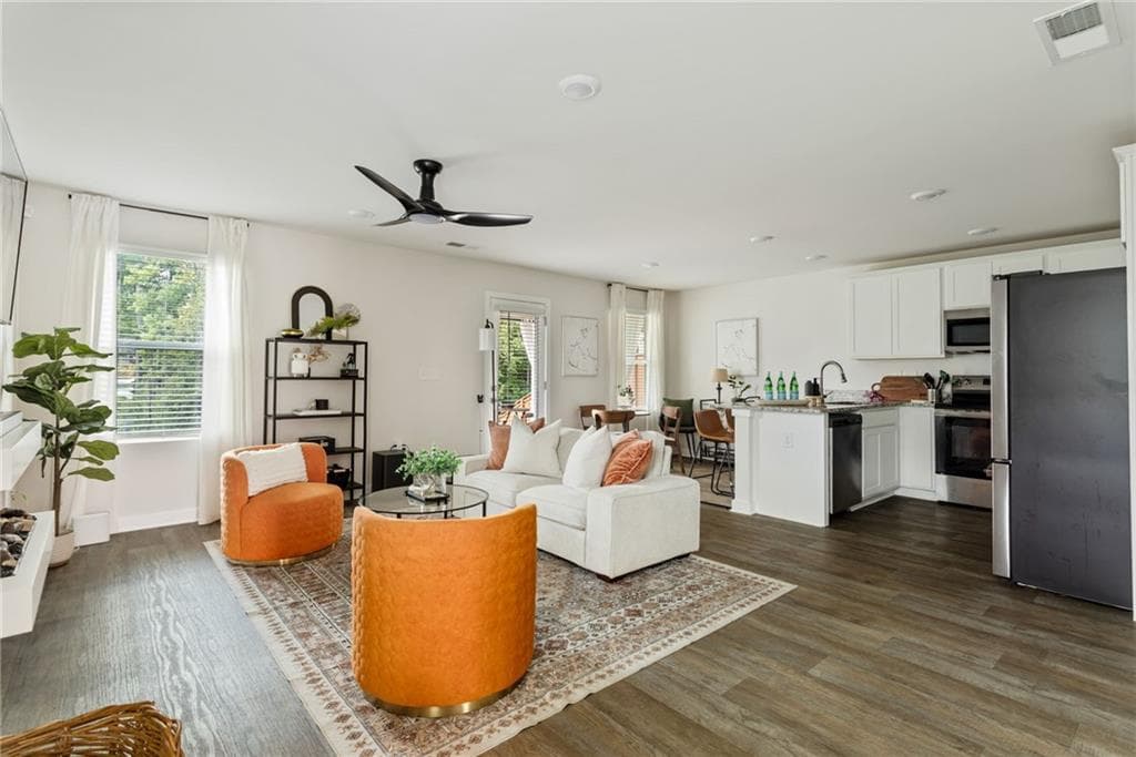 3 bedroom, 3 bathroom, 1,729 sq ft single family residence for sale at 3408 Stonewall Court, Atlanta, GA 30349 — photo 4