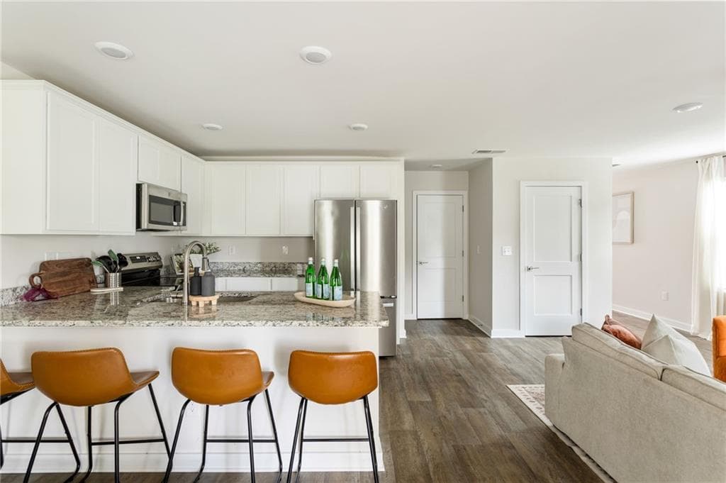 3 bedroom, 3 bathroom, 1,729 sq ft single family residence for sale at 3408 Stonewall Court, Atlanta, GA 30349 — photo 8