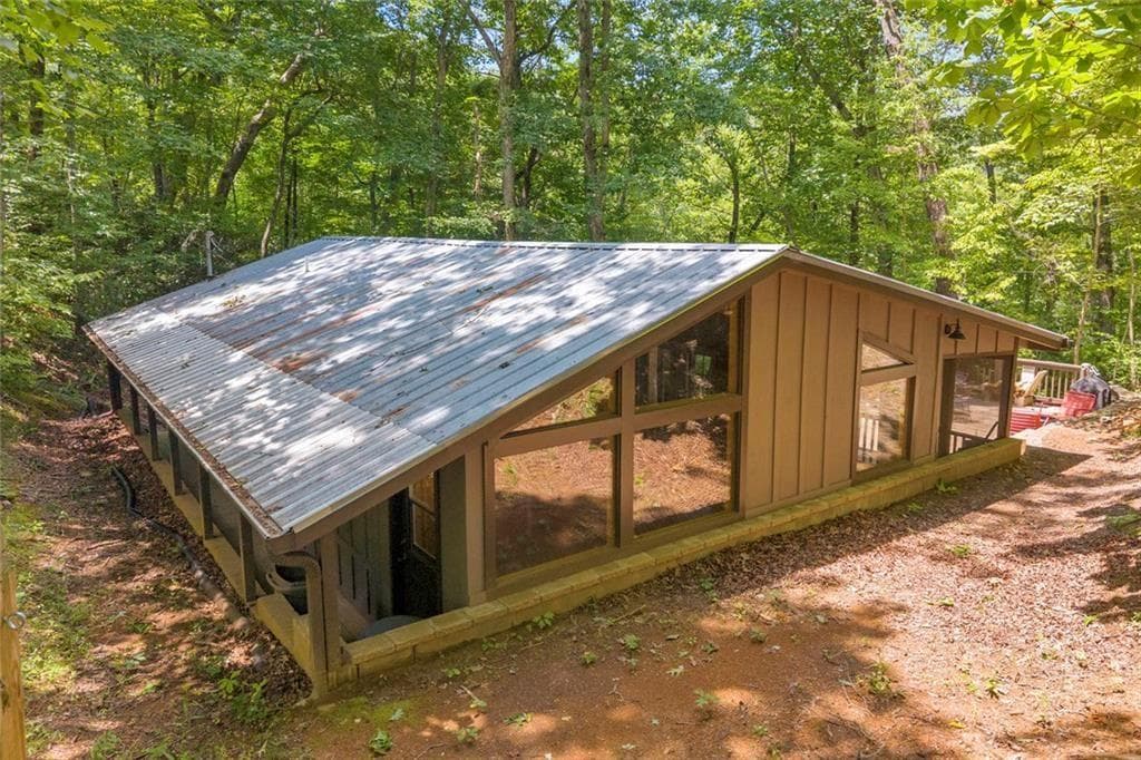 2 bedroom, 2 bathroom, 1,126 sq ft single family residence for sale at 185 Pope Dickson Lane, Clarkesville, GA 30523 — photo 5