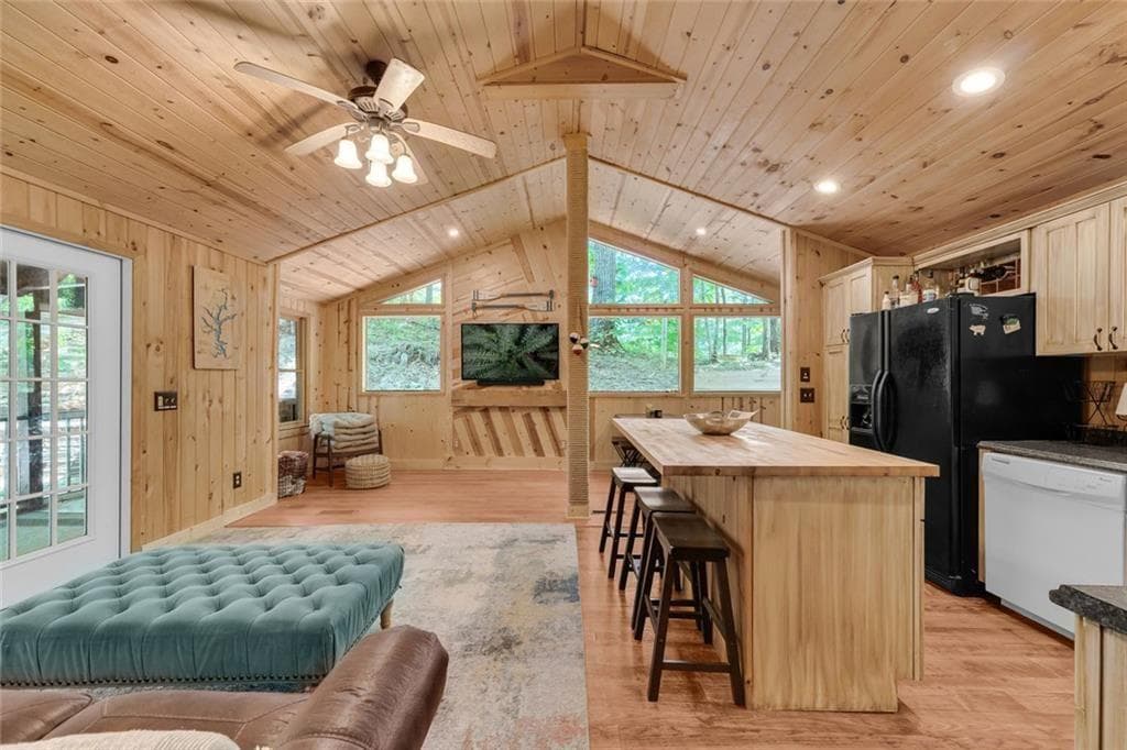 2 bedroom, 2 bathroom, 1,126 sq ft single family residence for sale at 185 Pope Dickson Lane, Clarkesville, GA 30523 — photo 10