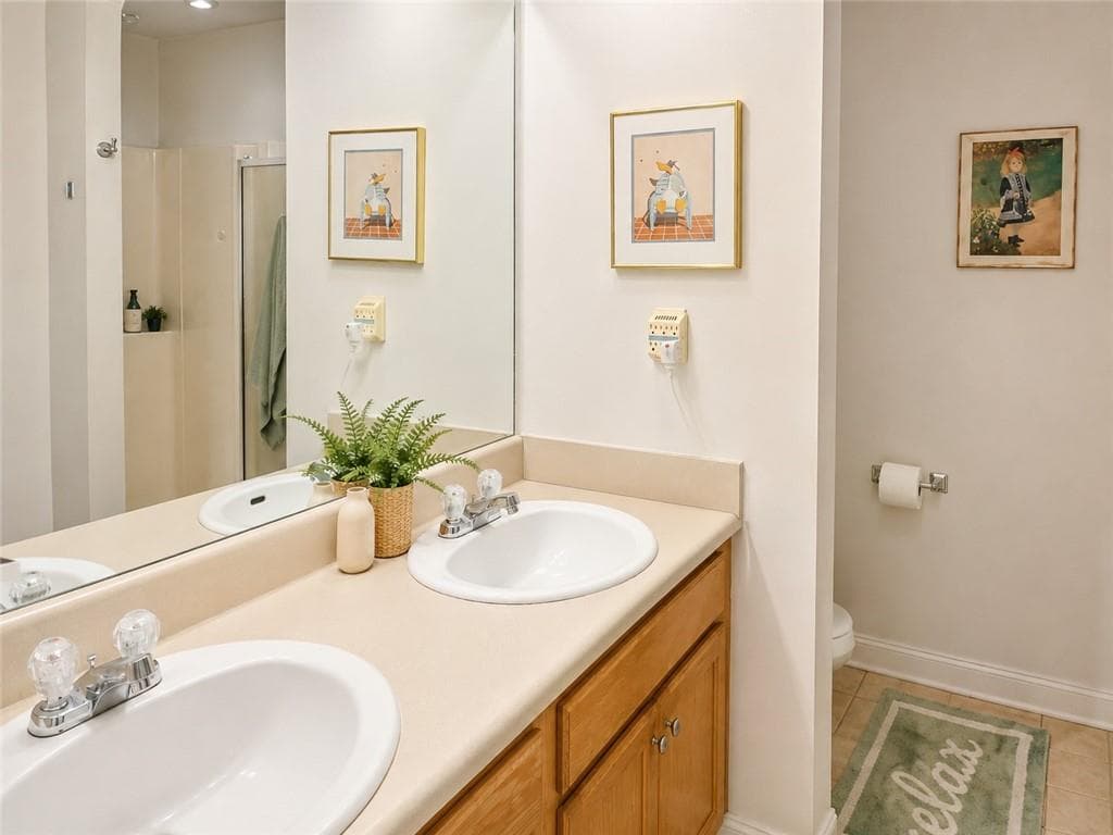 3 bedroom, 2 bathroom, 1,645 sq ft single family residence for sale at 942 Creek Run Place, Temple, GA 30179 — photo 10