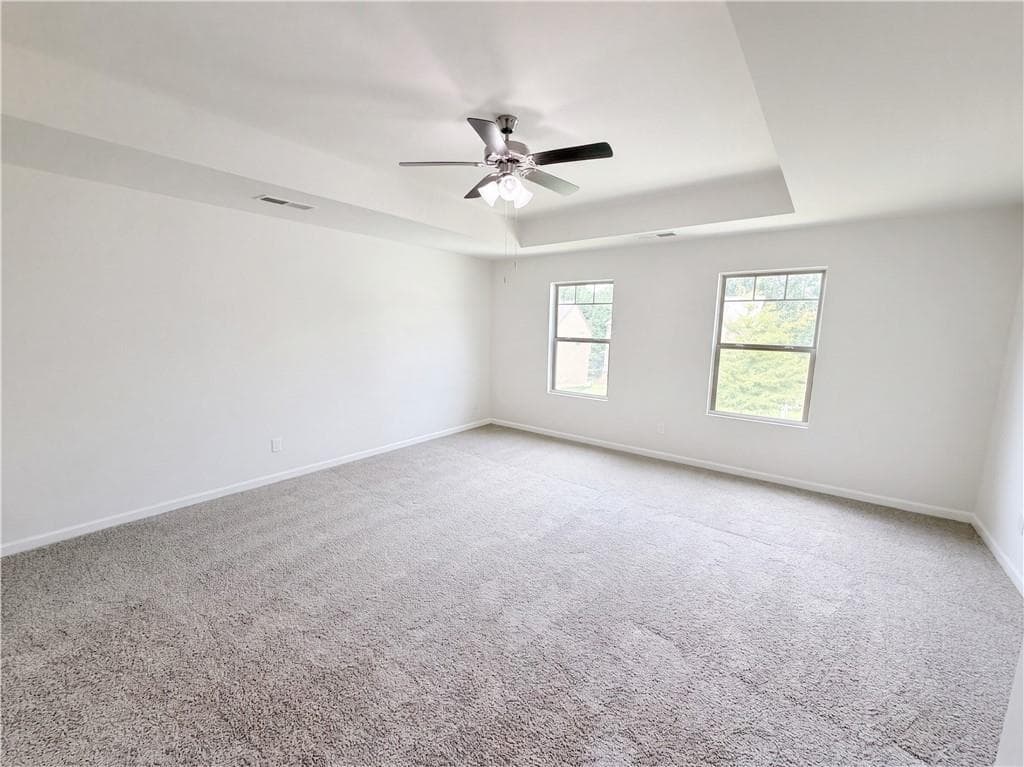 4 bedroom, 3 bathroom, 2,416 sq ft single family residence for sale at 2048 Massey Lane, Winder, GA 30680 — photo 4