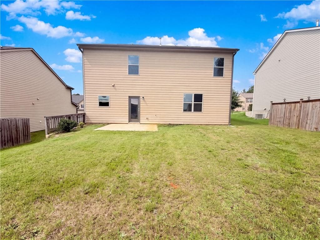 4 bedroom, 3 bathroom, 2,416 sq ft single family residence for sale at 2048 Massey Lane, Winder, GA 30680 — photo 5