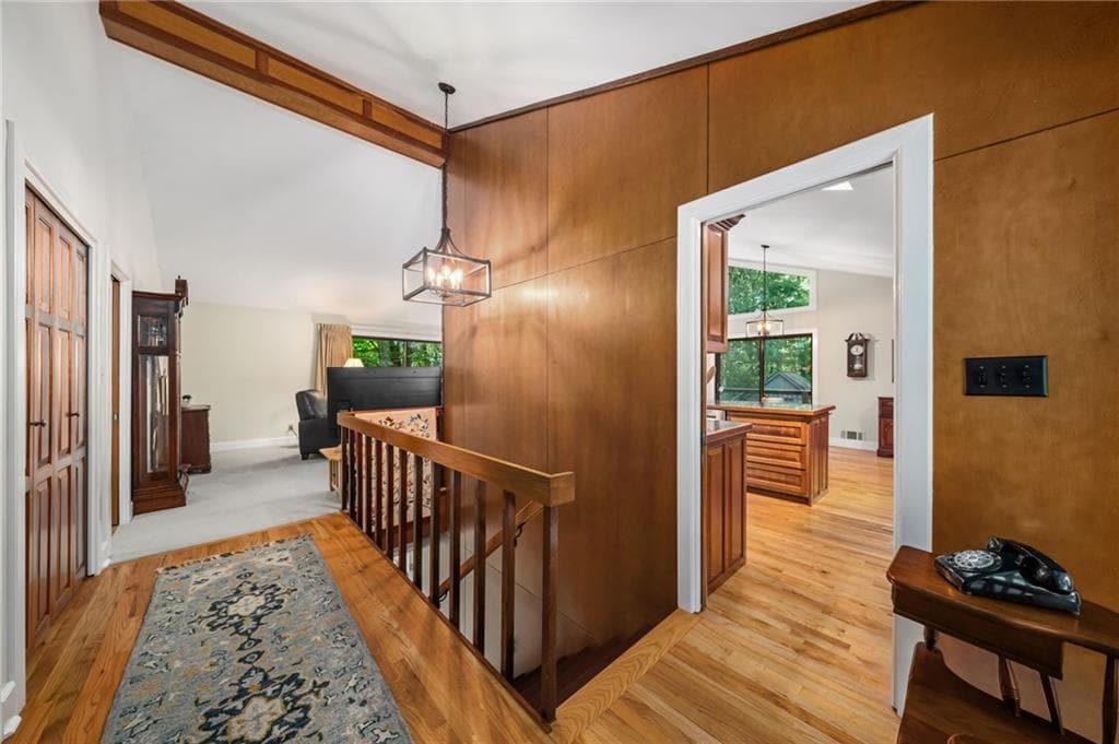 4 bedroom, 3 bathroom, 2,832 sq ft single family residence for sale at 910 Freemanwood Lane, Milton, GA 30004 — photo 5