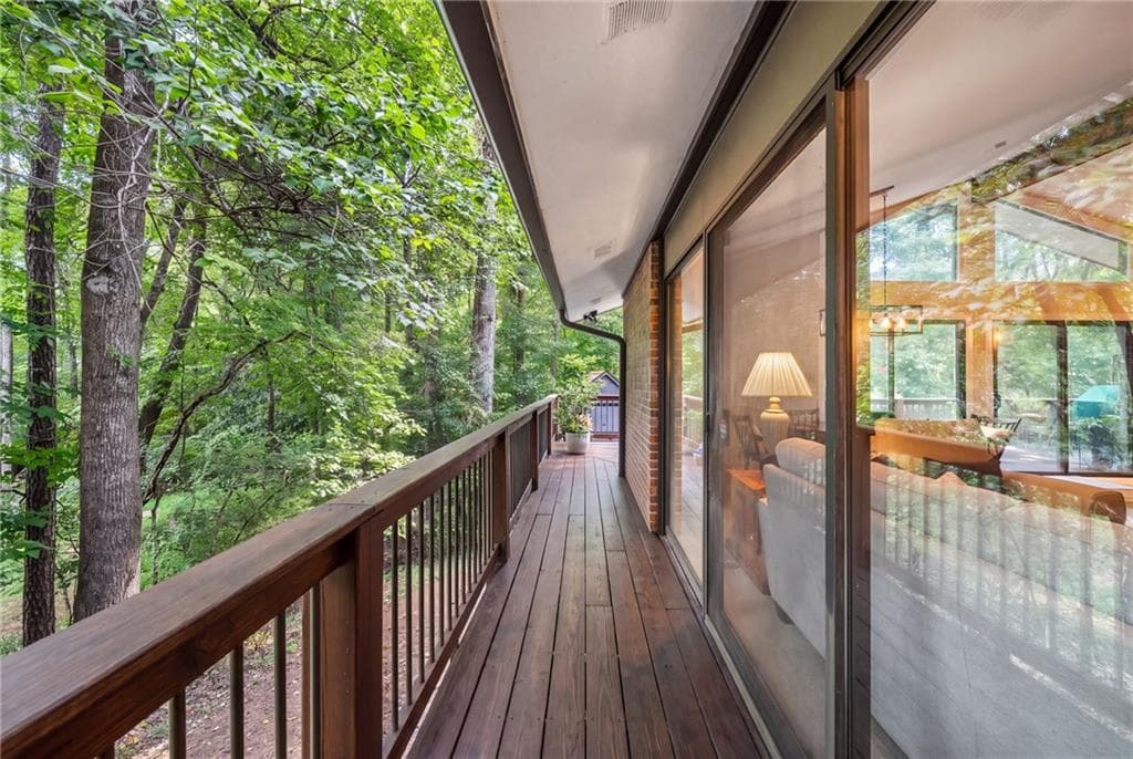 4 bedroom, 3 bathroom, 2,832 sq ft single family residence for sale at 910 Freemanwood Lane, Milton, GA 30004 — photo 9