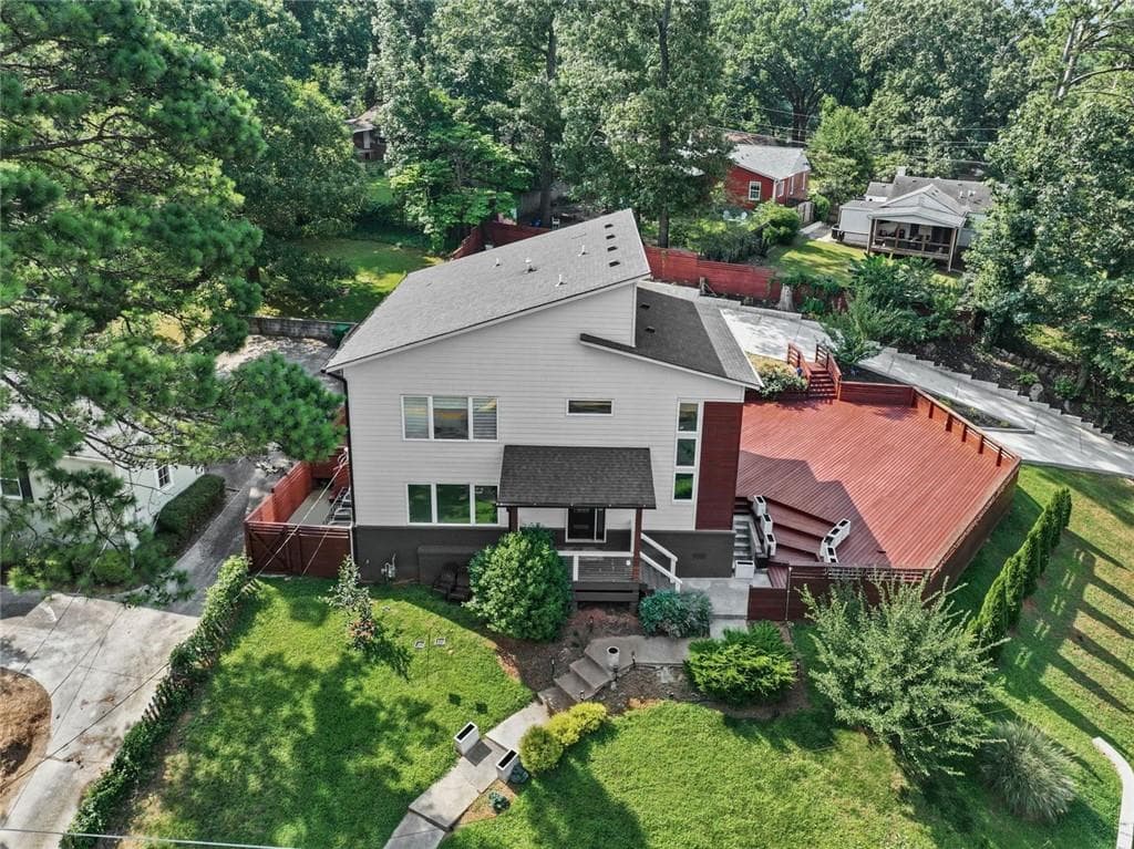 4 bedroom, 4 bathroom, 2,614 sq ft single family residence for sale at 2045 Glenwood Avenue, Atlanta, GA 30316 — photo 3