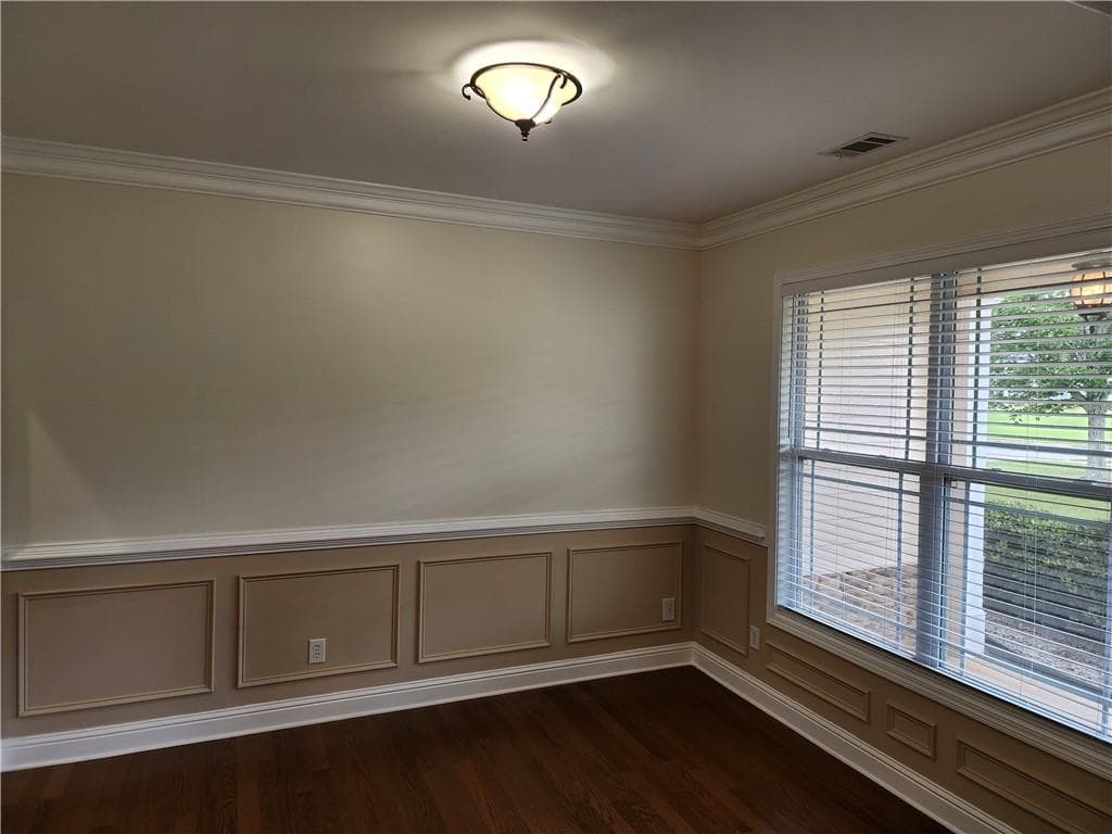 4 bedroom, 3 bathroom, 2,398 sq ft single family residence for sale at 1516 Maddox Lane, Monroe, GA 30656 — photo 4