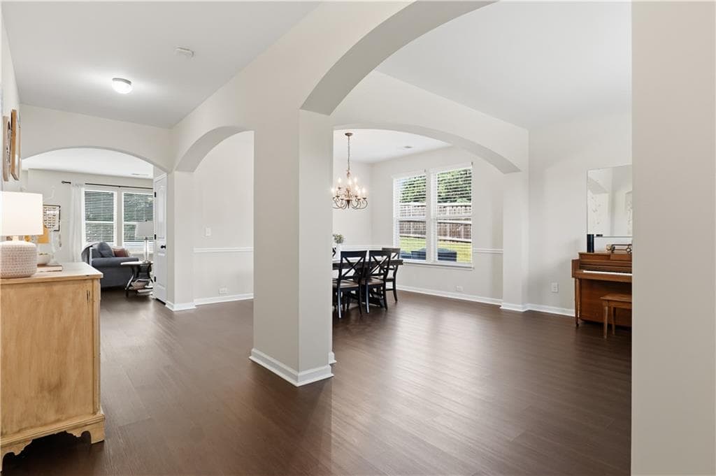 4 bedroom, 3 bathroom, 2,932 sq ft single family residence for sale at 2710 Evan Manor Lane, Cumming, GA 30041 — photo 6