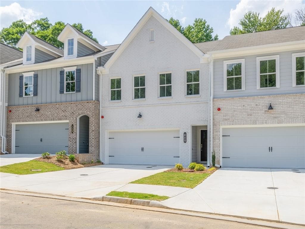 3 bedroom, 3 bathroom, 1,805 sq ft townhouse under contract at 546 Feldspar Way, Lawrenceville, GA 30043 — photo 4