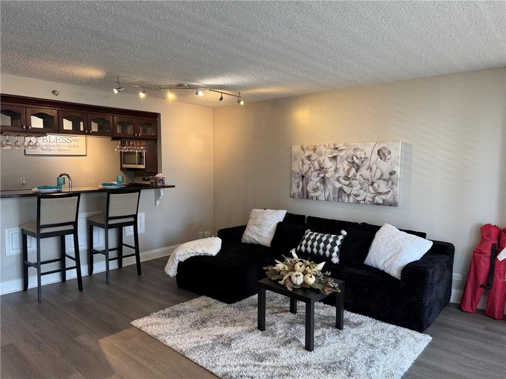 2 bedroom, 1 bathroom, 992 sq ft condominium for sale at 620 Peachtree Street 911, Atlanta, GA 30308 — photo 10