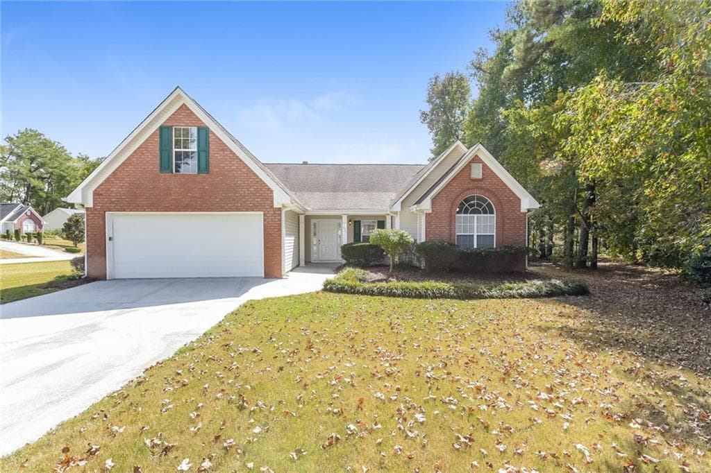 3 bedroom, 2 bathroom, 2,638 sq ft single family residence for sale at 2725 Lenora Springs Drive, Snellville, GA 30039