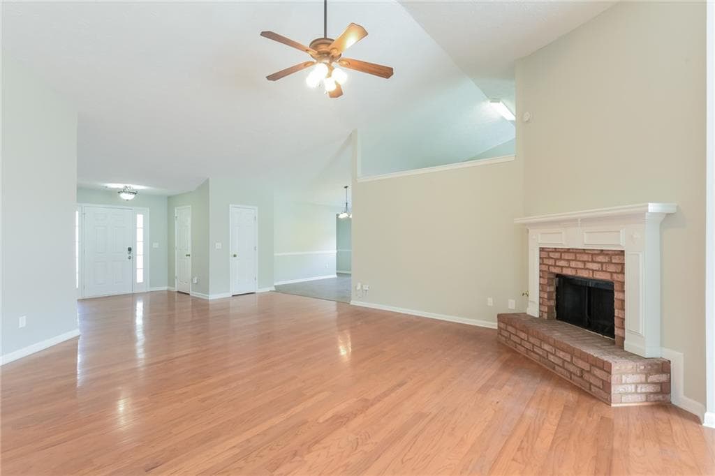 3 bedroom, 2 bathroom, 2,638 sq ft single family residence for sale at 2725 Lenora Springs Drive, Snellville, GA 30039 — photo 7