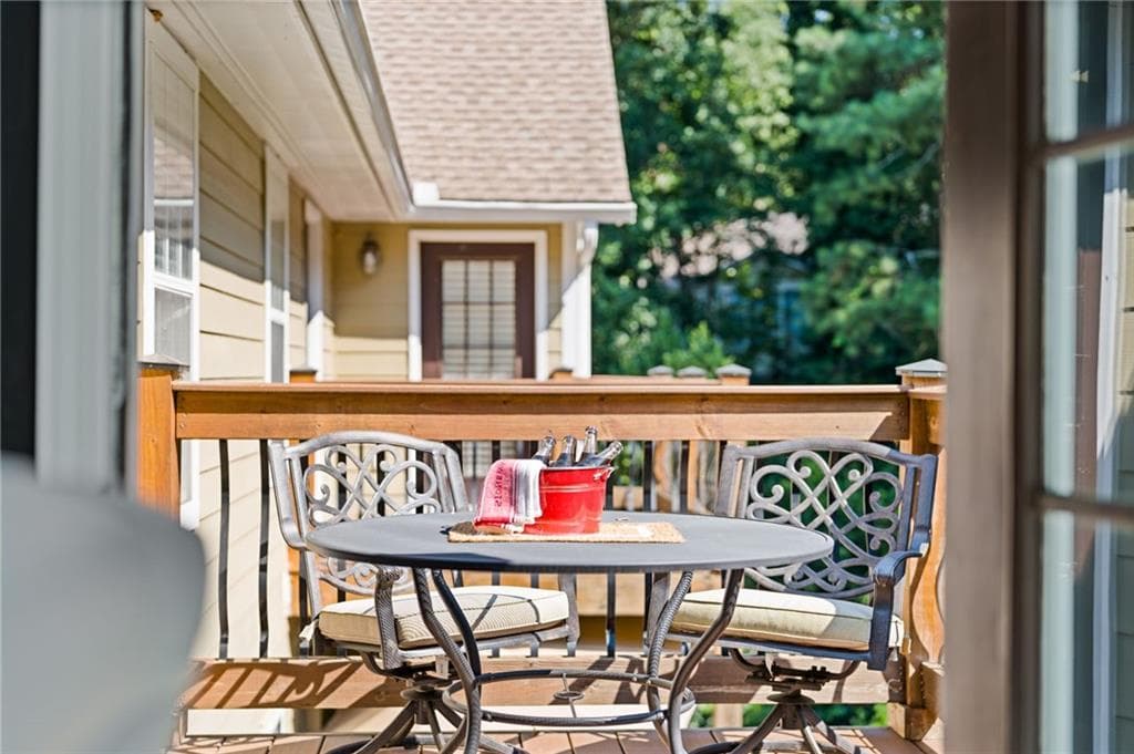 2 bedroom, 2 bathroom, 1,342 sq ft condominium for sale at 709 Berkeley Woods Drive, Duluth, GA 30096 — photo 5