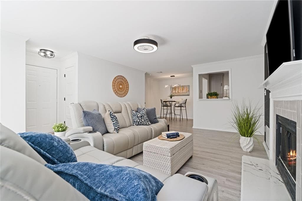2 bedroom, 2 bathroom, 1,342 sq ft condominium for sale at 709 Berkeley Woods Drive, Duluth, GA 30096 — photo 6